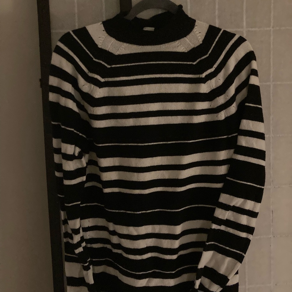 GAP Black and White Striped Knit Sweater